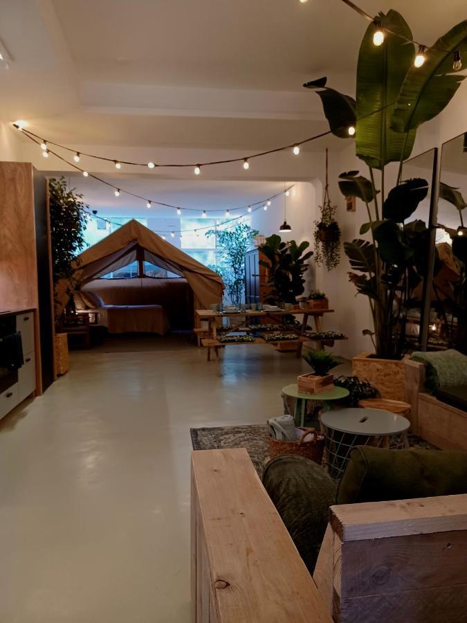 75M2 Indoor Glamping Scheveningen Apartamento Haia Exterior foto